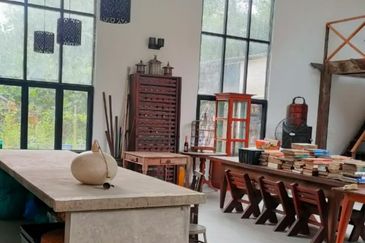 Kerling 1.63 acres Fruit Orchard with holiday bungalows 