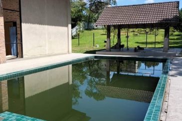 Kerling 1.63 acres Fruit Orchard with holiday bungalows 