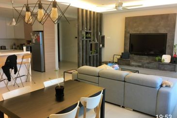 Zefer Hill Residence