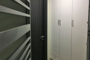 Zefer Hill Residence