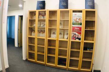 Queen's avenue Cheras Shop Office