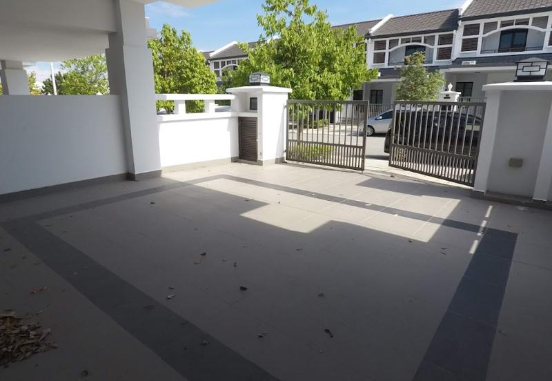 Cradleton @ Eco Majestic