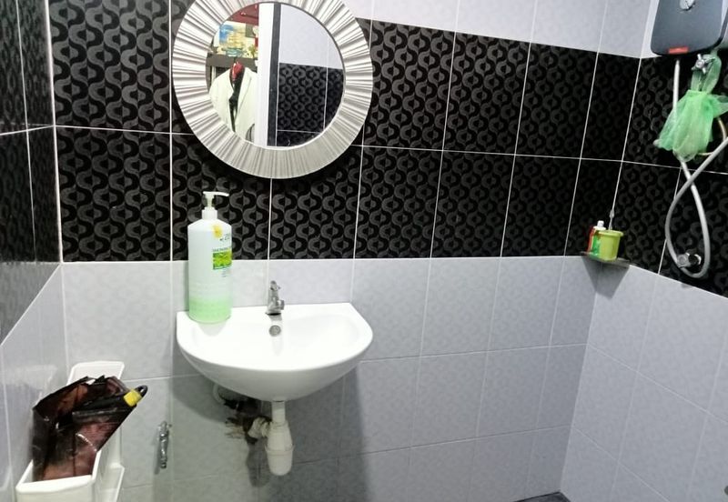 Taman Desa Aman Cheras 22 x 80 Fully Extended Renovated