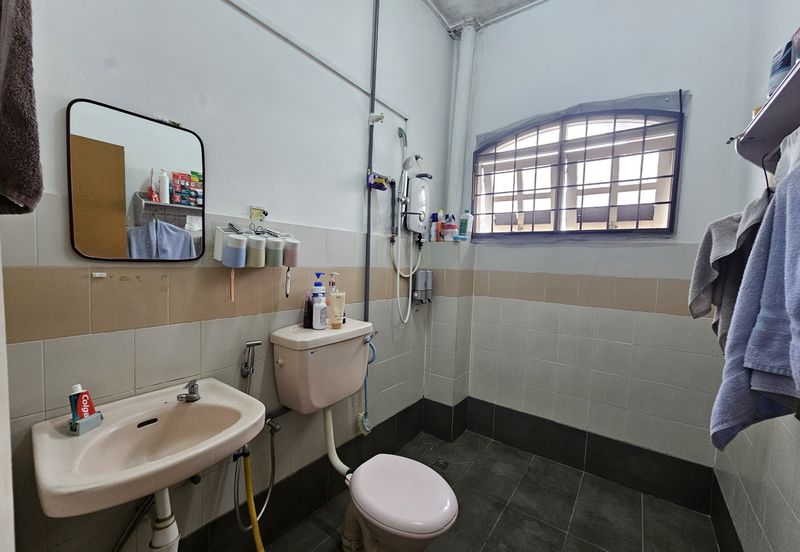 SL 6, Bandar Sungai Long