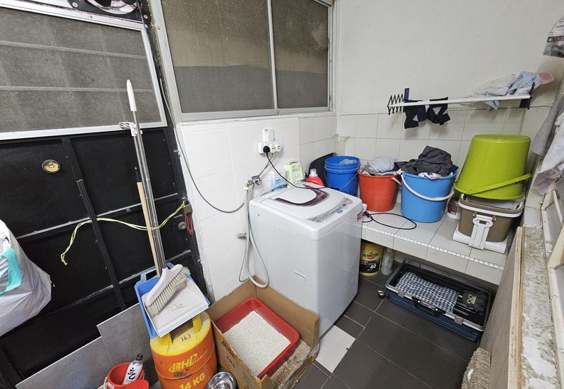 SL 6, Bandar Sungai Long