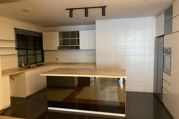 Corinthian Condominium