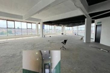 Taipan Business Centre, USJ 10