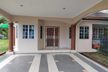 Bandar Tun Hussein Onn