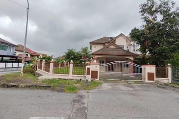 Bandar Tun Hussein Onn