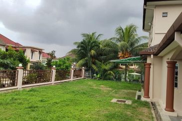 Bandar Tun Hussein Onn