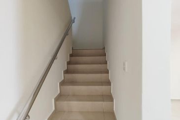 Bandar Tun Hussein Onn