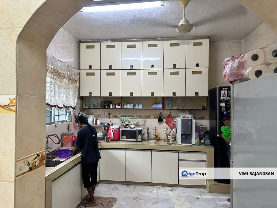 DOUBLE STOREY TERRACE HOUSE FOR SALE AT TAMAN PINKEI, KAPAR, 42200, KLANG SELANGOR, Selangor, Klang