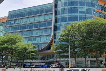 Pusat Komersil Southgate