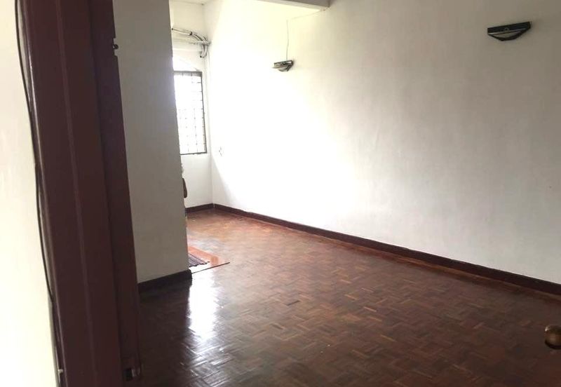 Apartment Kampung Tunku