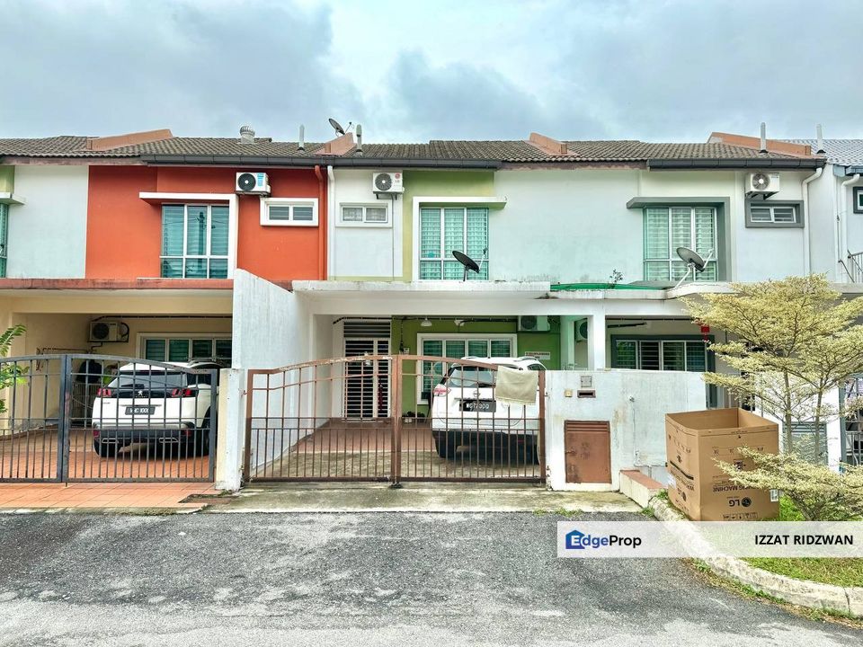 FREEHOLD! RENO UNIT! Double Storey Terrace Hillpark Homes Kajang for ...