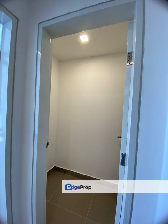 Suite Enesta Kepong Brand New 100m walking to MRT Jinjang Segambut, Kuala Lumpur, Kepong