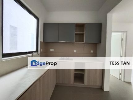 Suite Enesta Kepong 100m to MRT Jinjang , Kuala Lumpur, Kepong