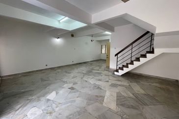 Bandar Menjalara (Desa Seri Mahkota)