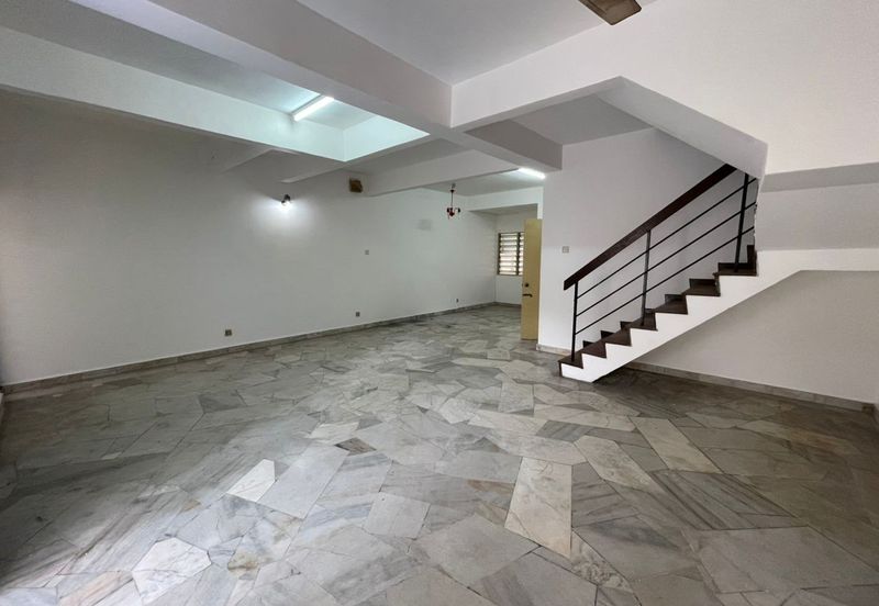 Bandar Menjalara (Desa Seri Mahkota)