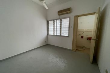 Bandar Menjalara (Desa Seri Mahkota)