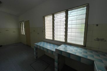 Bandar Menjalara (Desa Seri Mahkota)