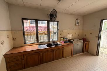 Bandar Menjalara (Desa Seri Mahkota)