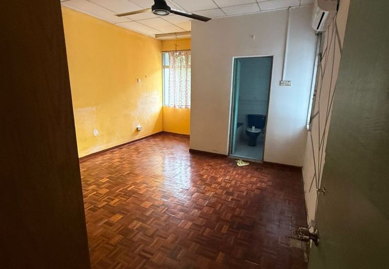 Bandar Menjalara (Desa Seri Mahkota)