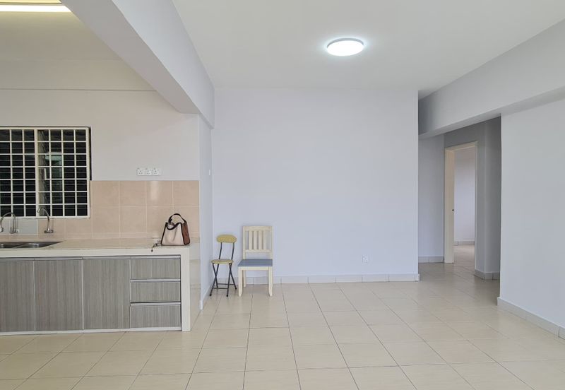 Beverly Tower @ Plaza Medan Putra