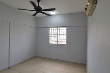 Beverly Tower @ Plaza Medan Putra