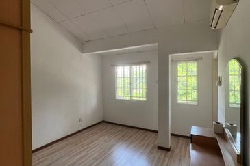 Bandar Sri Menjalara