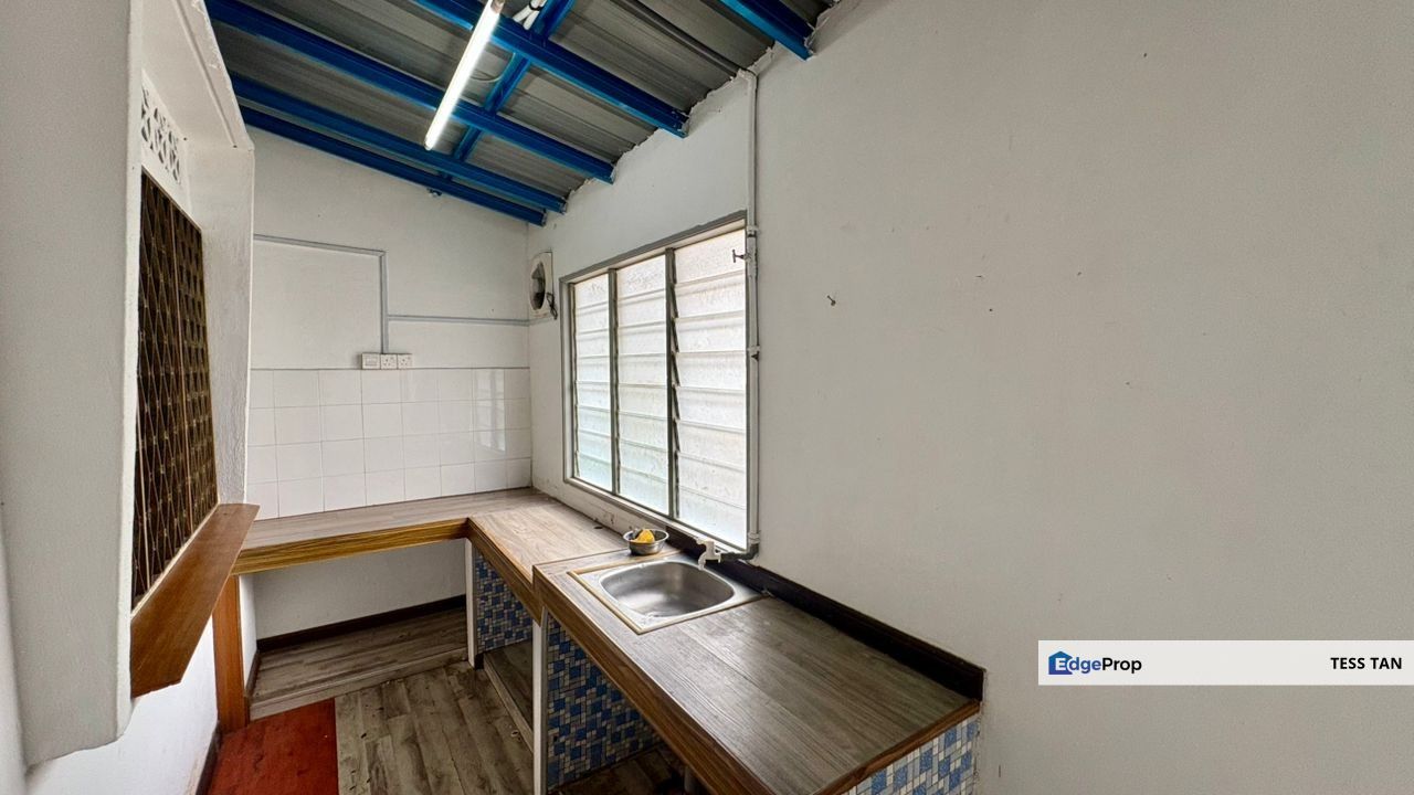 Taman Kepong Single Storey Terrace House, Kuala Lumpur, Kepong