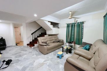 Bandar Menjalara (Desa Seri Mahkota)