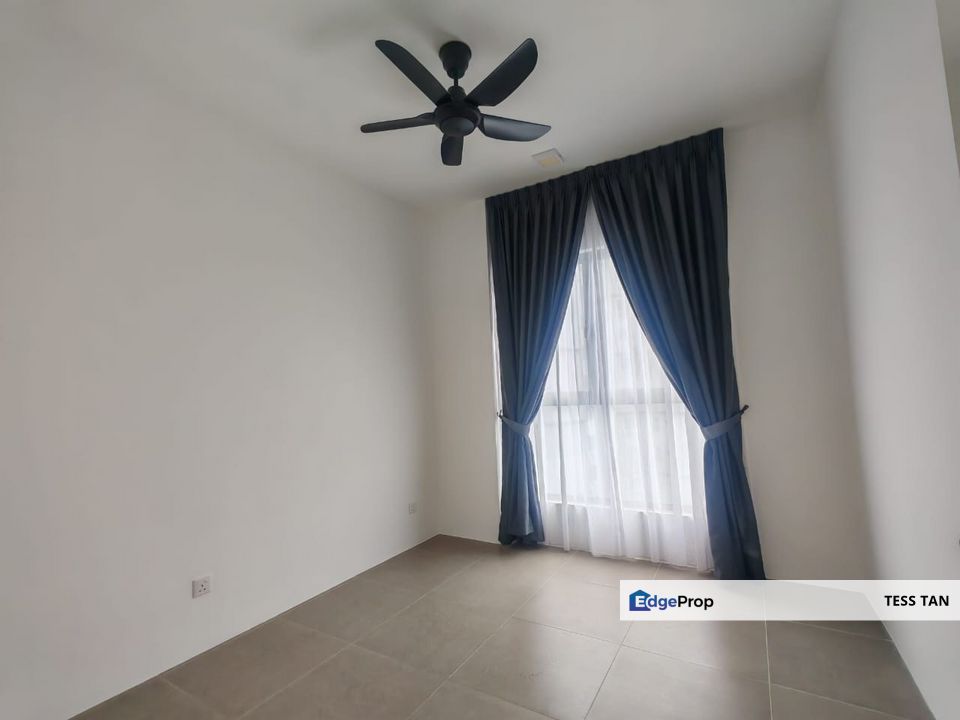 Suite Enesta Kepong 100m to MRT Jinjang , Kuala Lumpur, Kepong