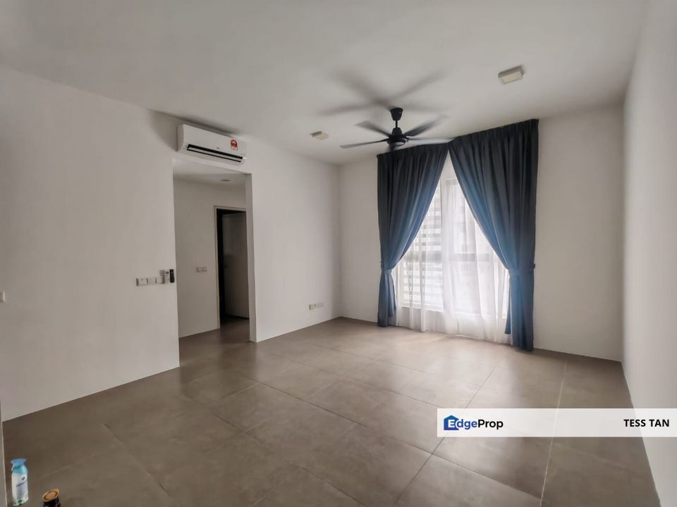 Suite Enesta Kepong 100m to MRT Jinjang , Kuala Lumpur, Kepong