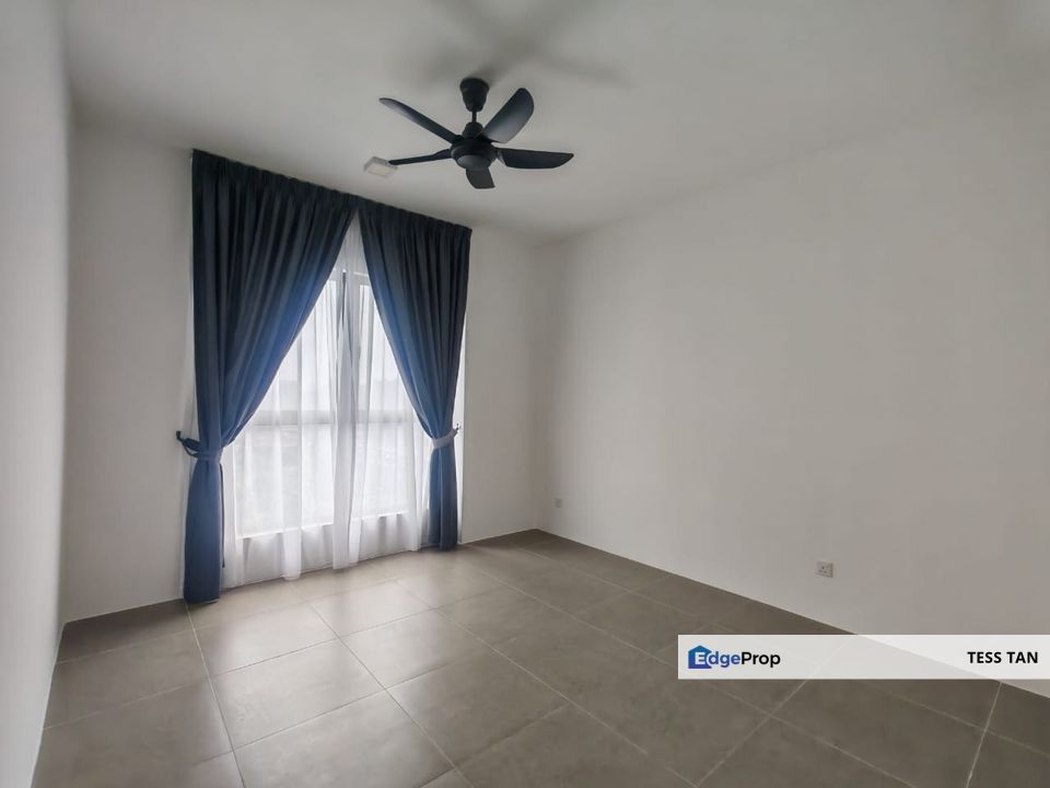 Suite Enesta Kepong 100m to MRT Jinjang , Kuala Lumpur, Kepong