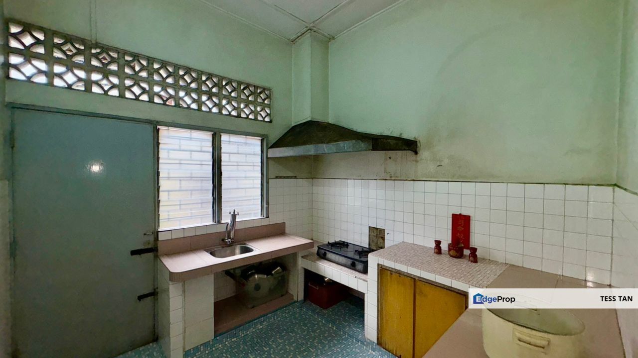 Taman Kepong Single Storey Terrace House, Kuala Lumpur, Kepong