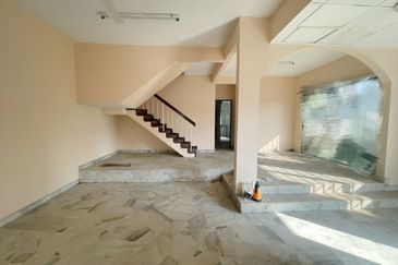 Bandar Menjalara (Desa Seri Mahkota)