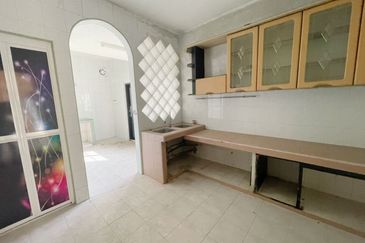 Bandar Menjalara (Desa Seri Mahkota)