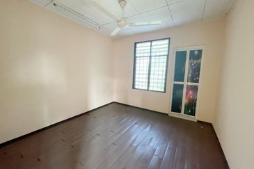 Bandar Menjalara (Desa Seri Mahkota)