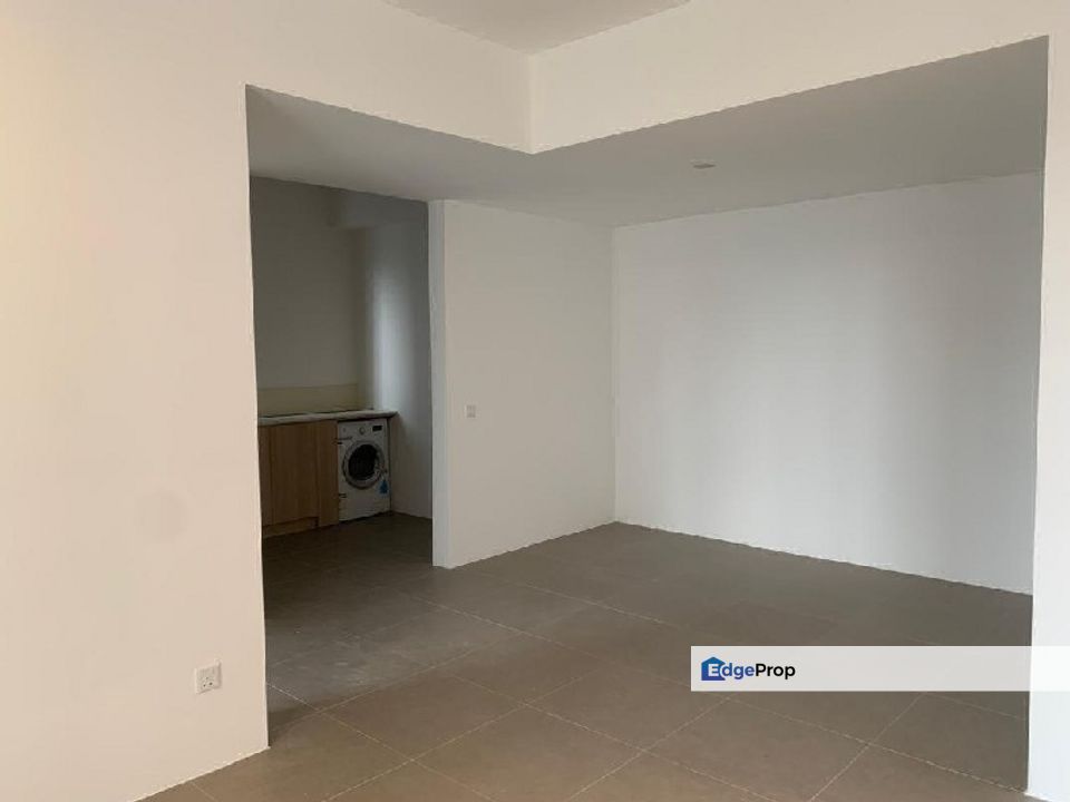 Suite Enesta Kepong Walk 100m to MRT Partly Furnished Low Density, Kuala Lumpur, Kepong