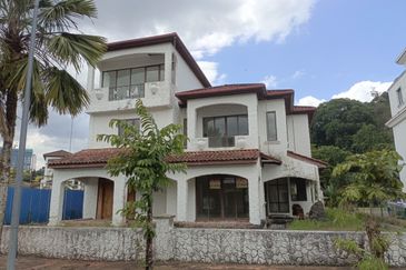 Seksyen 11, Kota Damansara