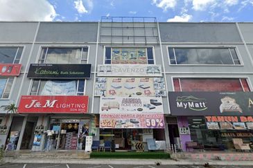 Nilai 3 Wholesale Centre