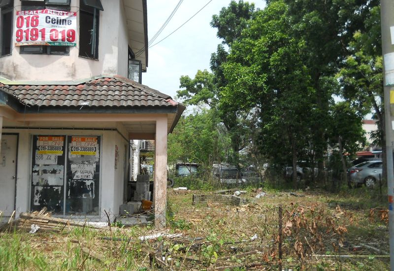 Taman Saujana Puchong