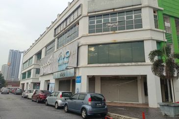 Parklane OUG Service Apartment