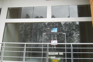 Taman Daya Shop Apartment