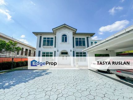 English Style Bungalow with Swimming Pool Jalan Firus Seksyen 7 Shah Alam For Sale, Selangor, Shah Alam