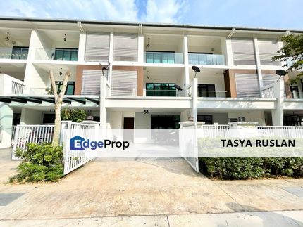 Facing Open 2.5 Storey Terrace Avens Residence Southville City Bangi For Sale, Selangor, Bangi