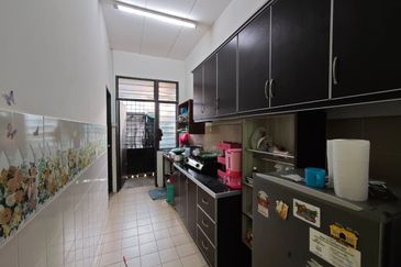 Taman Seri Mahkota Aman