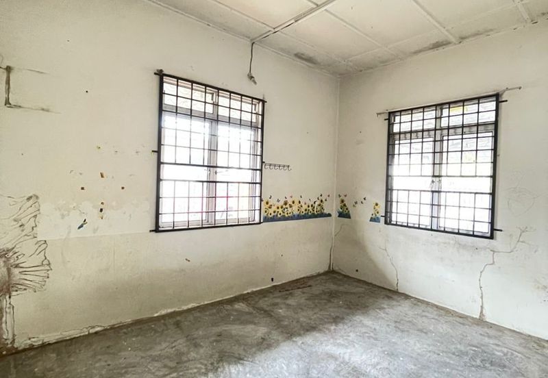 Taman Seri Mahkota Aman