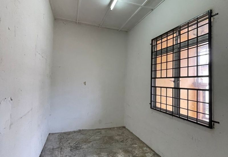 Taman Seri Mahkota Aman